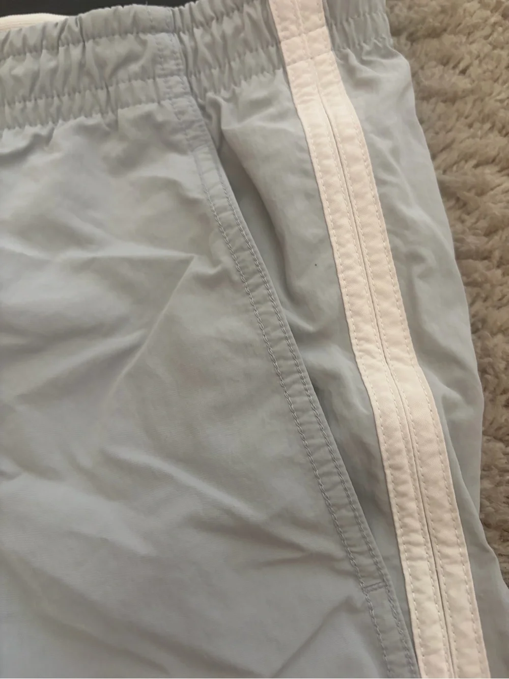 Nike Dri-FIT Men’s Heritage Gray/White XL Drawstring Elastic Waist pre owned as